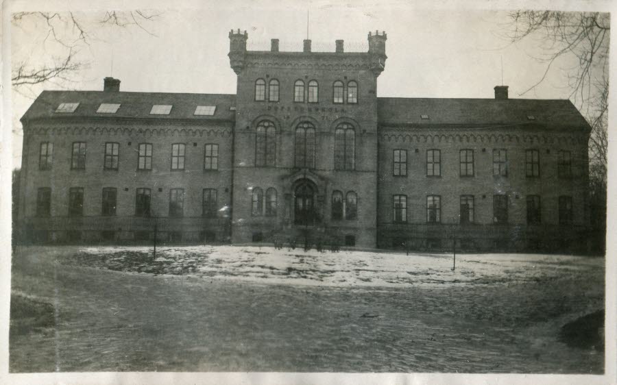 Östervångsskolans skolbyggnad från 1930-talet